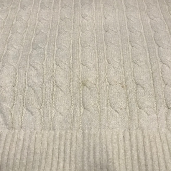 SOLD 4 Abercrombie & Fitch sweaters. - Picture 6 of 7